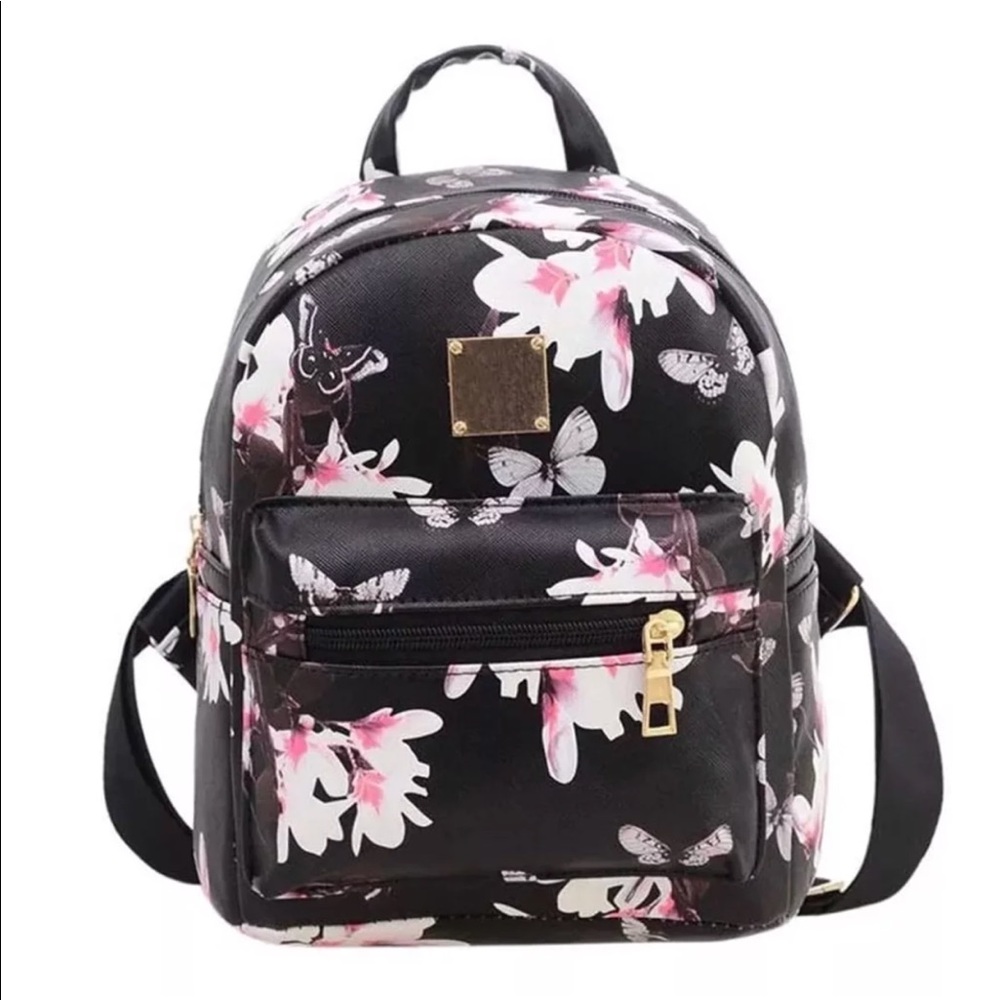 Beautiful Black & White Flowered Back Pack